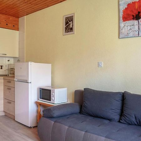 Apartments Zakrasnik Шкоф'я-Лока Екстер'єр фото