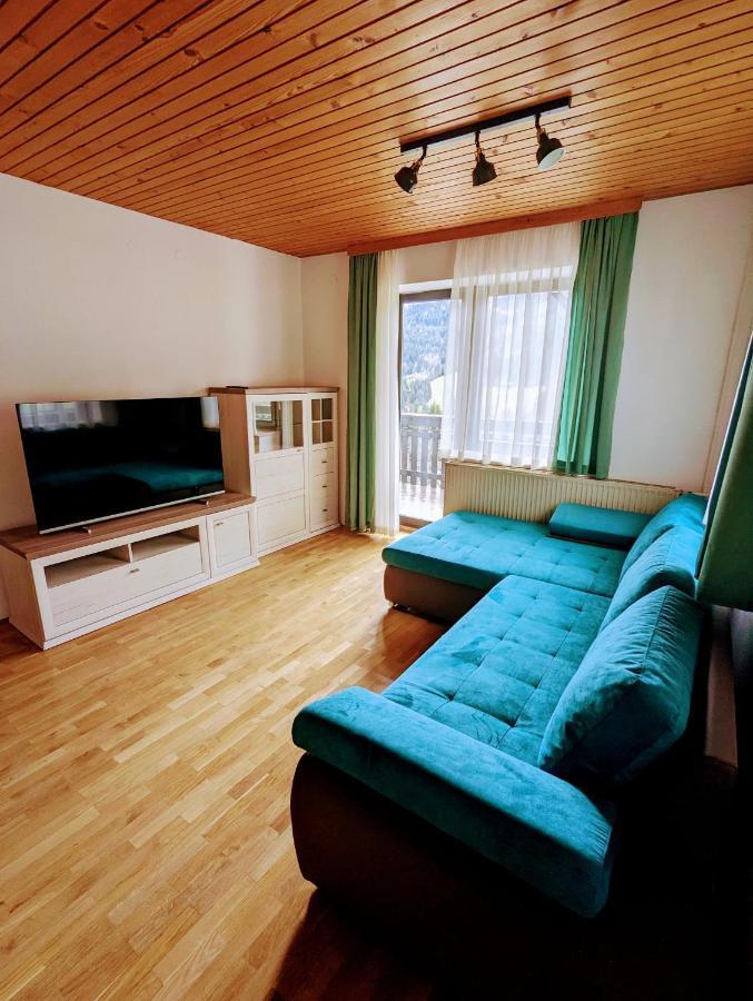 Apartments Zakrasnik Шкоф'я-Лока Екстер'єр фото
